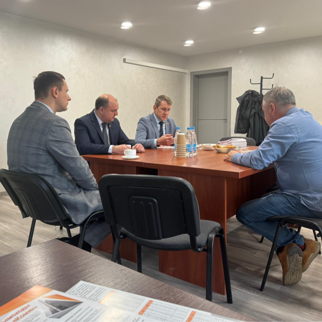 Завод БелКомин посетили представители Департамента по энергоэффективности. Фото №4