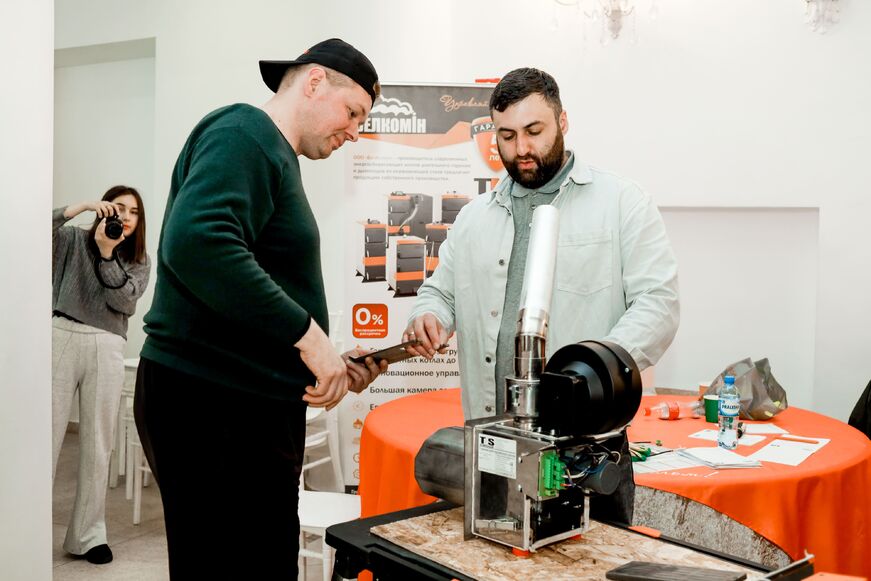 Почему важно посещать День Монтажника?. Фото №11